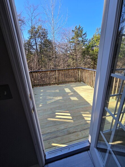 Building Photo - 638 Pippin Dr