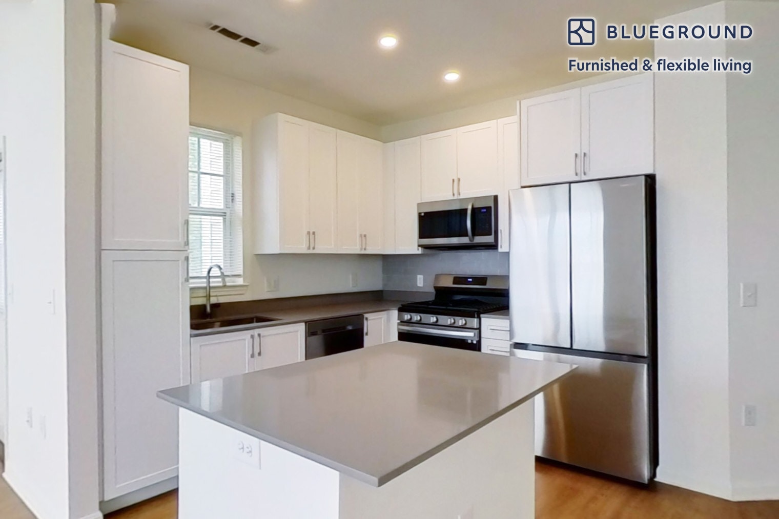 Building Photo - 14000 Avalon Dr