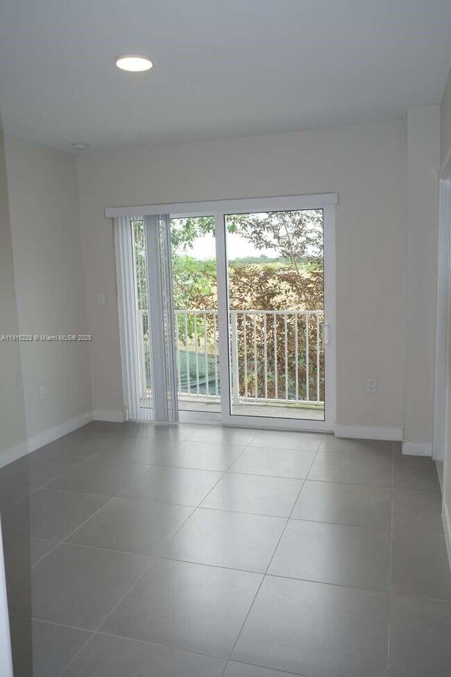 Building Photo - 25743 SW 144th Ave