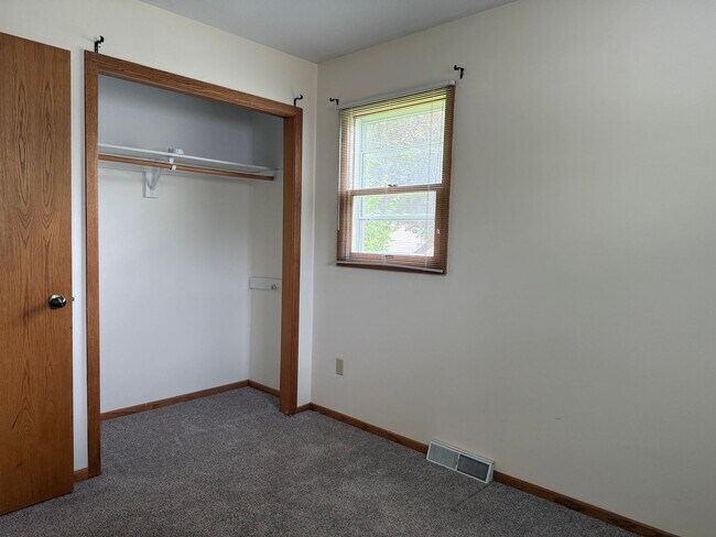 Building Photo - Available July 15th - West Fargo