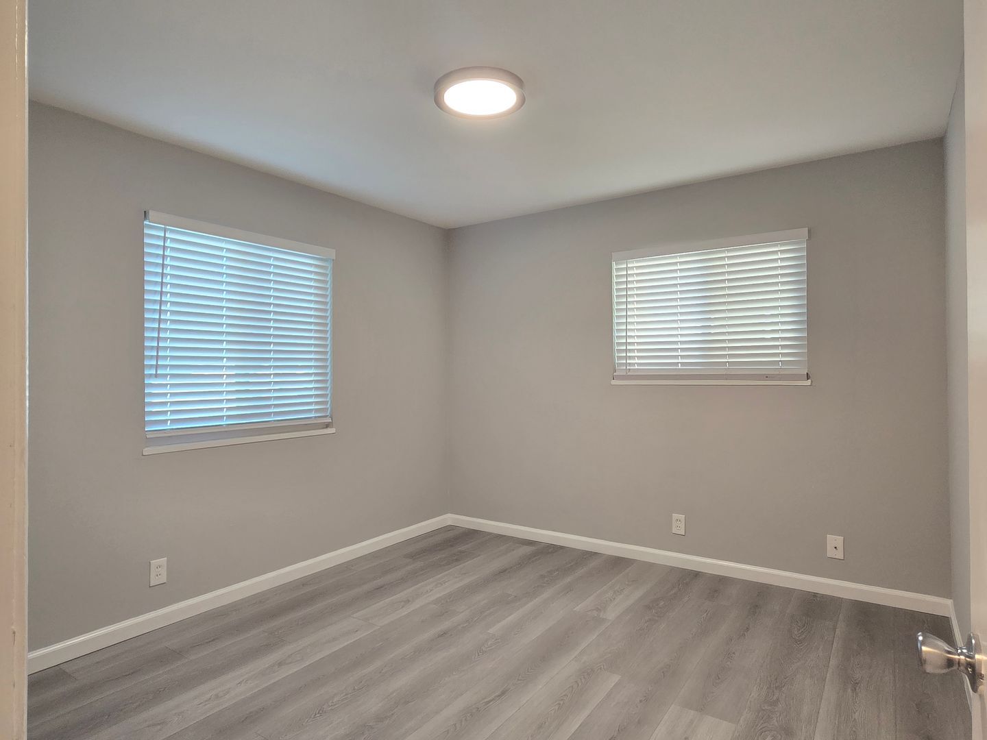 Building Photo - 1407 San Tomas Aquino Pkwy