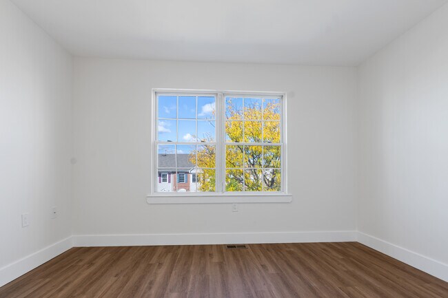 Building Photo - 94 Irvine Turner Blvd