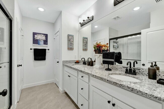 Building Photo - 601 Waters Edge Ln