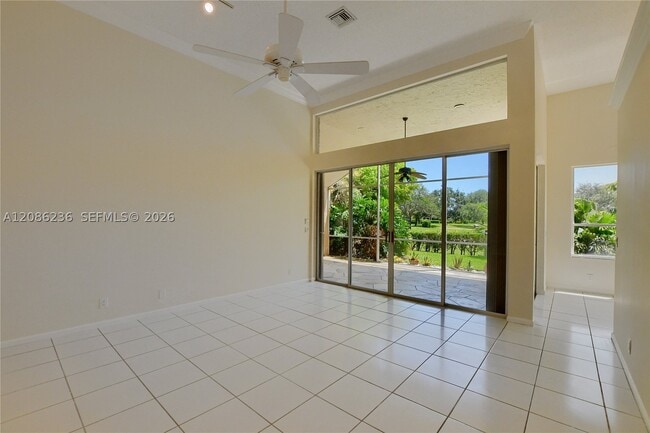 Building Photo - 11622 Creekside Dr