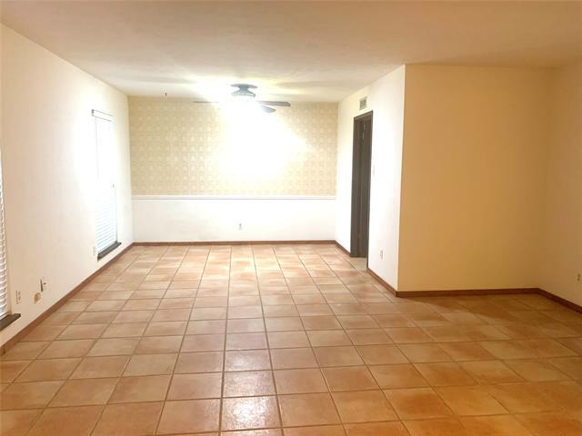 Building Photo - 941 Lombardy Dr
