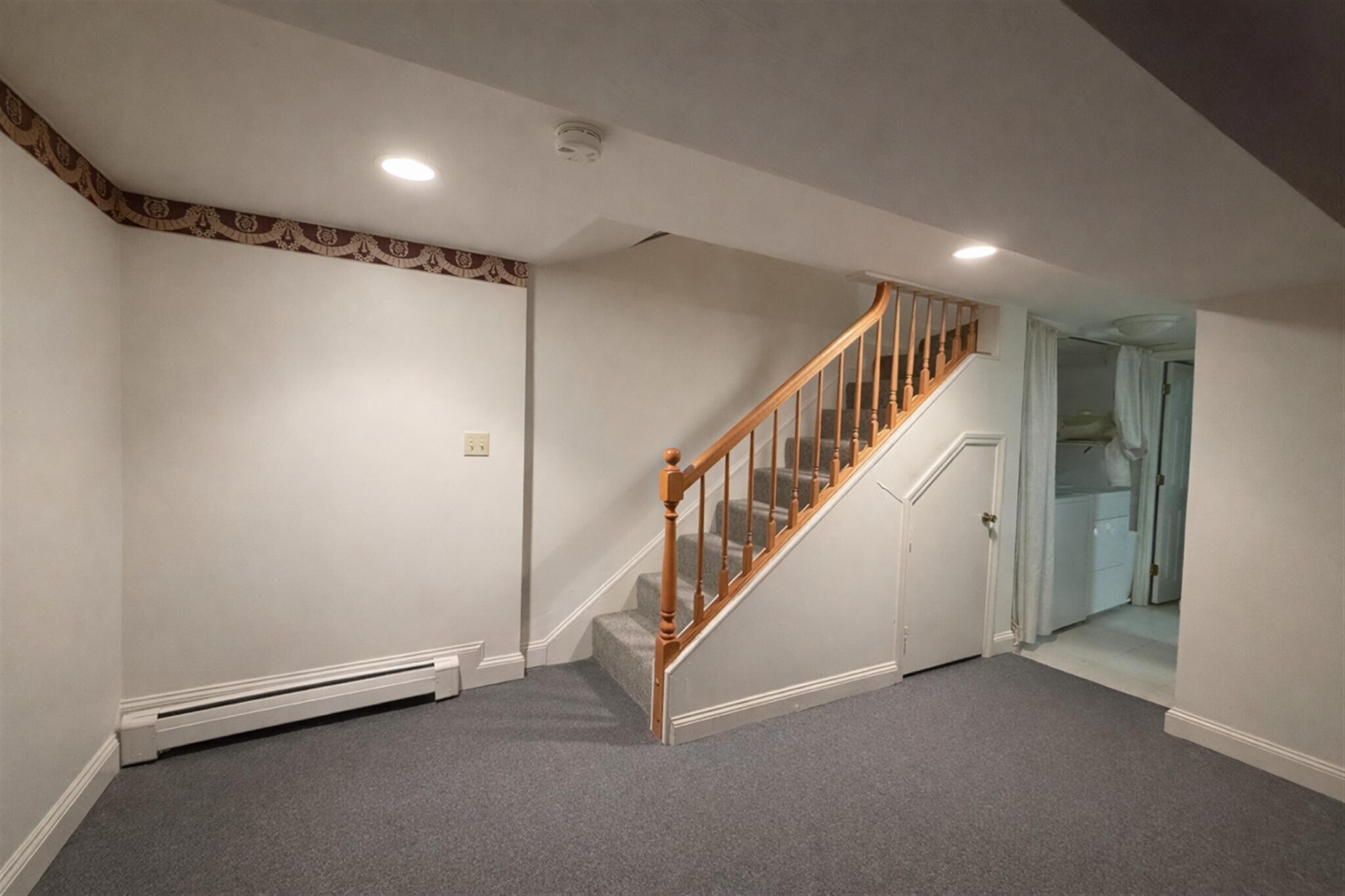 Building Photo - 107 2nd St