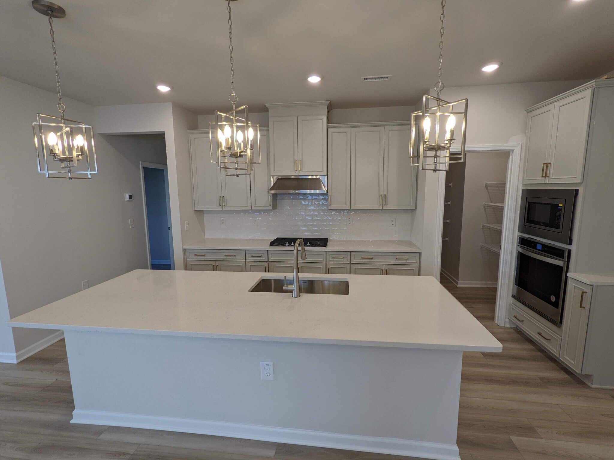 Building Photo - 645 Rawls Dr