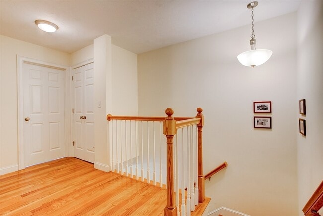 Building Photo - 3 Hawthorne St