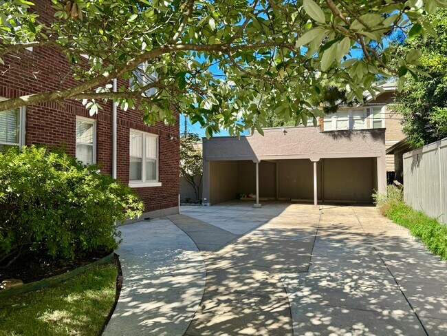 Building Photo - 1720 Harbert Ave