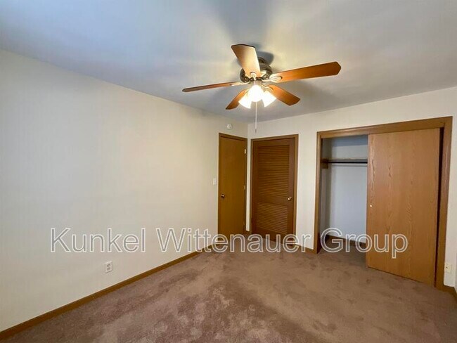 Building Photo - 1804 Jamestown Rd