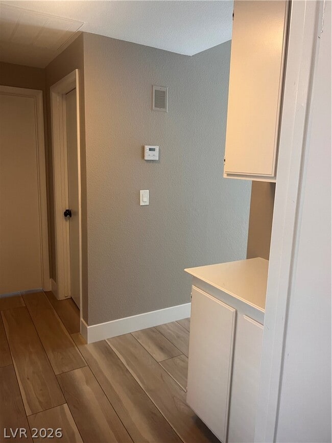 Building Photo - 1369 Torington Dr