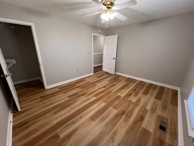 Building Photo - 3911 Manson Pike