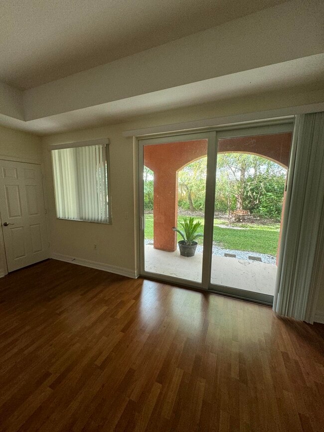 Building Photo - 45 SE Sedona Cir
