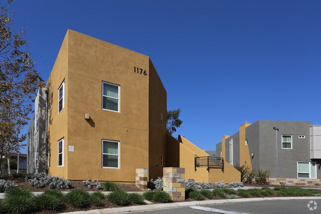 Building Photo - Tesoro Grove Apartments