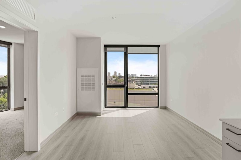 Building Photo - 2183 N Elston Ave