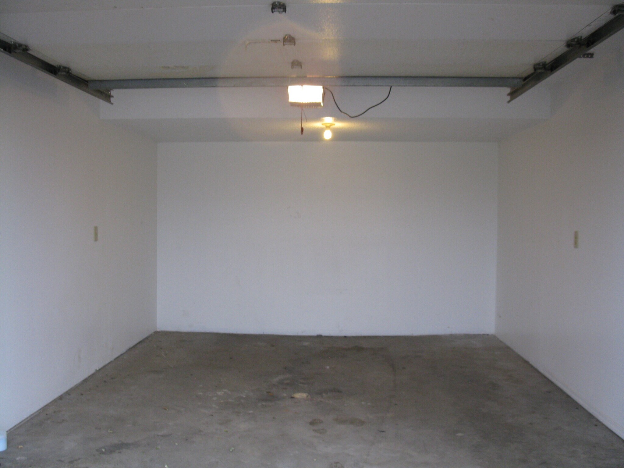 Building Photo - 605 Marvin Ave