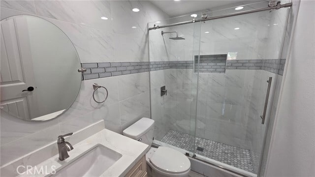 Building Photo - 13380 Larkhaven Dr