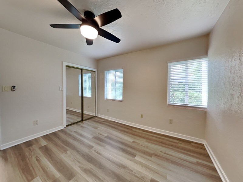 Building Photo - 1112 Chichester St