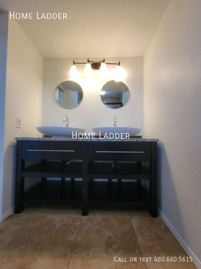 Building Photo - 16336 E Bainbridge Ave