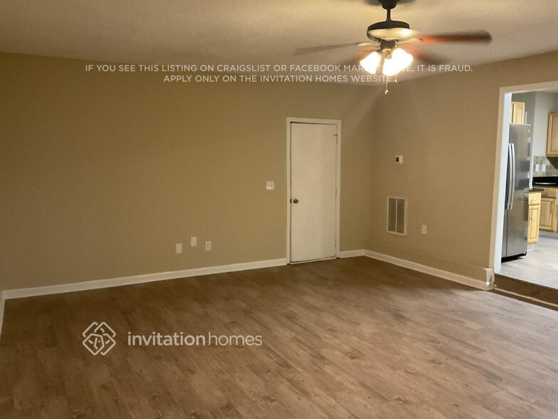 Building Photo - 6767 Mancha St