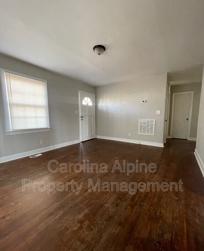 Building Photo - 2735 Remington St