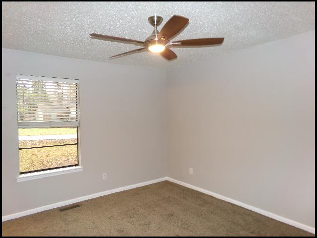 Building Photo - 2818 Stephanie Dr