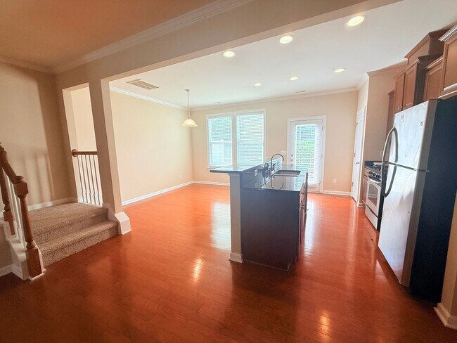 Building Photo - Beautiful Providence Place Townhome Near RTP & RDU – Pool Community!