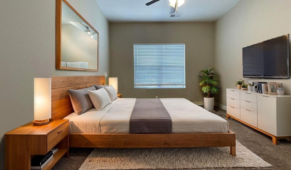 Building Photo - 5511 NE 80th Ter