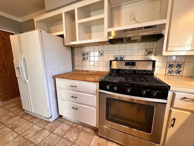 Building Photo - 2144 NW 36th St