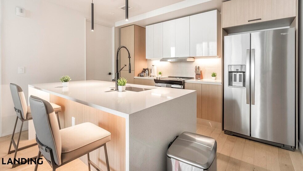 Building Photo - 143 E Commerce St