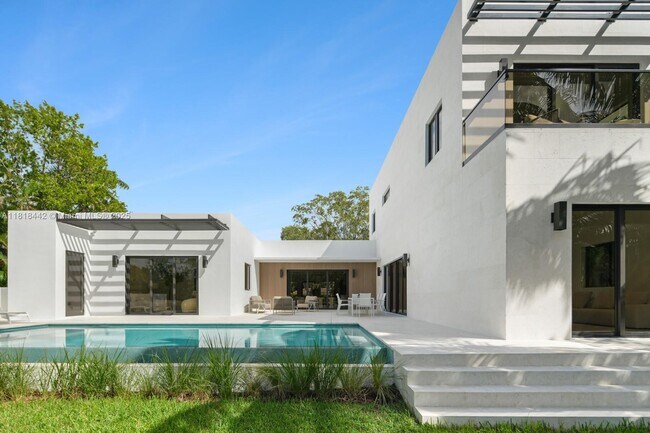 Building Photo - 11150 Griffing Blvd