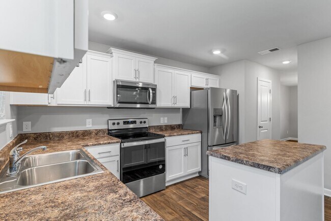 Building Photo - Newer Home in Reedy Fork, So Many Upgrades, SS Appliance, Loft, Garage, Fenced!