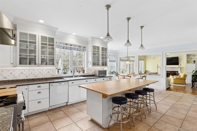 Building Photo - 110 Greenleaf Ln