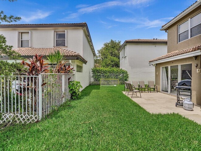 Building Photo - 7145 Crescent Creek Pl