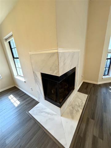 Building Photo - 811 Fairlawn St