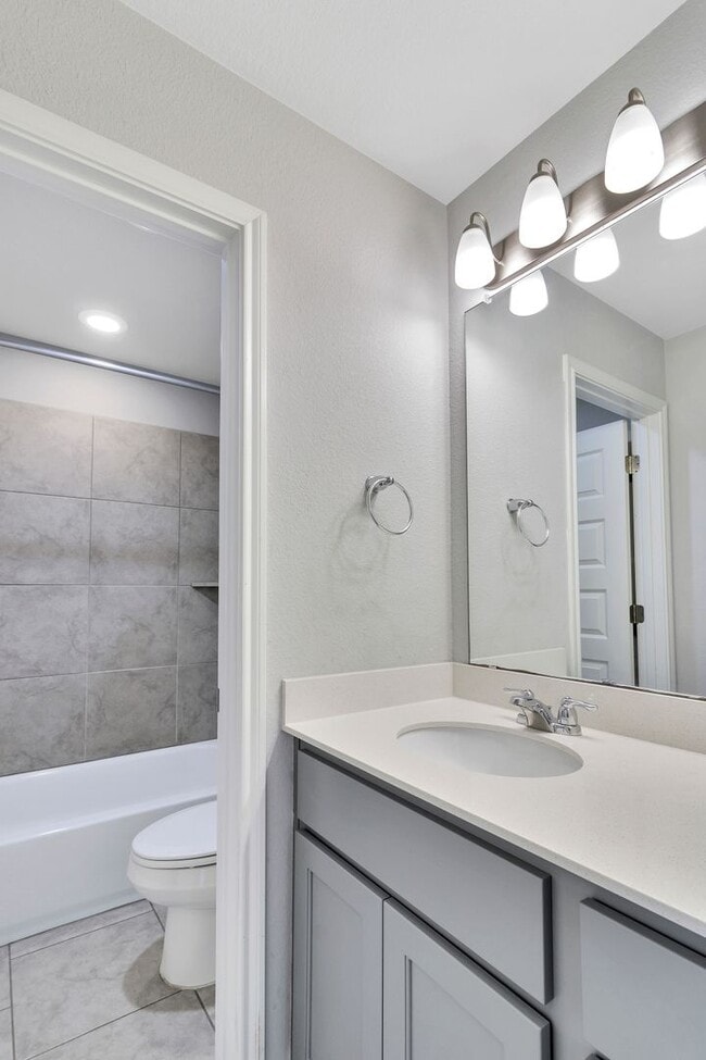 Building Photo - 227 Kellys Heroes Wy