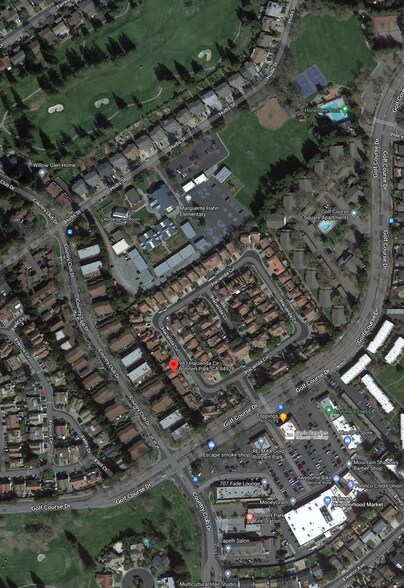 Building Photo - 983 Hacienda Circle