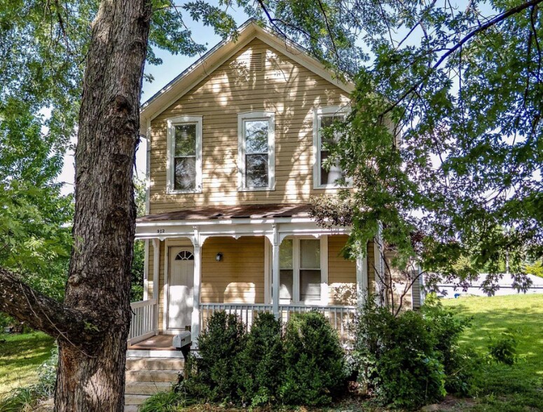 Primary Photo - 912 Pennsylvania St