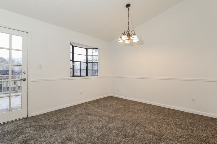 Building Photo - 9370 Woodloop Ct