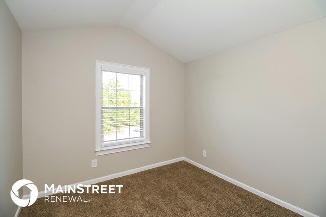 Building Photo - 6373 Flat Rock Ln