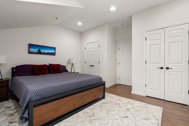 Building Photo - 112 Highland Ave