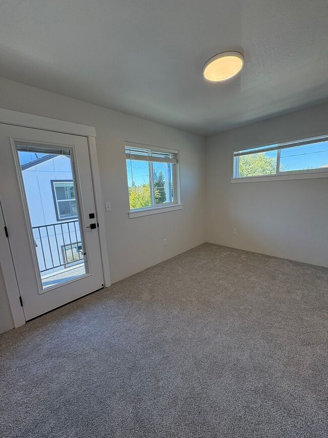 Building Photo - New Construction 3-bedroom, 2-bathroom townhouse