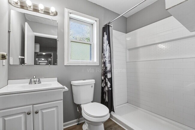 Building Photo - 2931 Virginia Ave