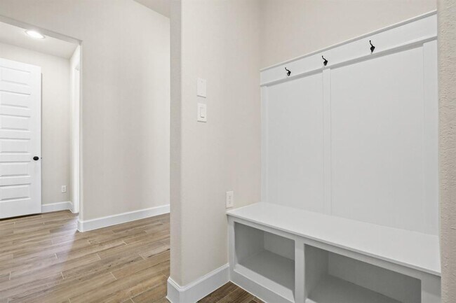Building Photo - 18511 Wolf Mountain Ln