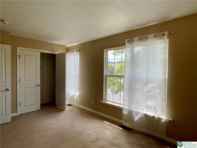 Building Photo - 1503 Artisan Ct