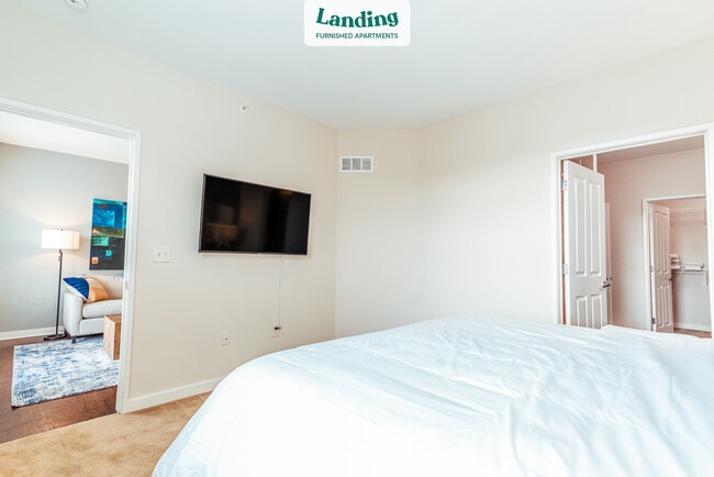 Building Photo - 1000 Lane Parke Ct