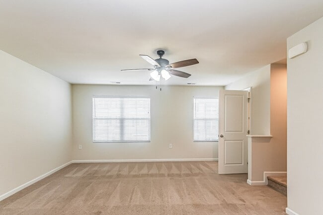 Building Photo - $500 off first month rent "Charming 3BD/2BA Home Located In Raleigh NC!!!