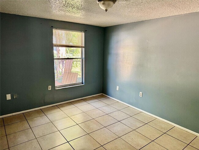 Building Photo - 2311 52nd Ave E