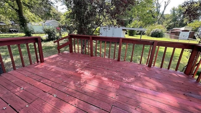 Building Photo - Updated 2 bed/1 bath home!