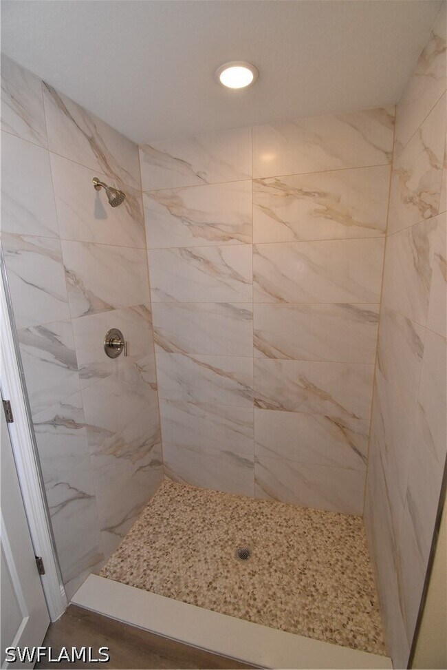 Building Photo - 3393 Fergus St